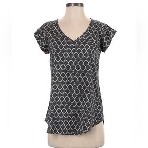 Express Women’s Sleeveless Blouse